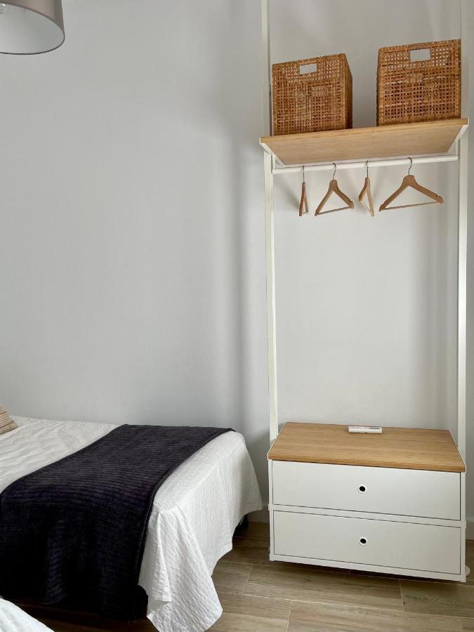 Apartamentos La Higuera 1 Рота Экстерьер фото